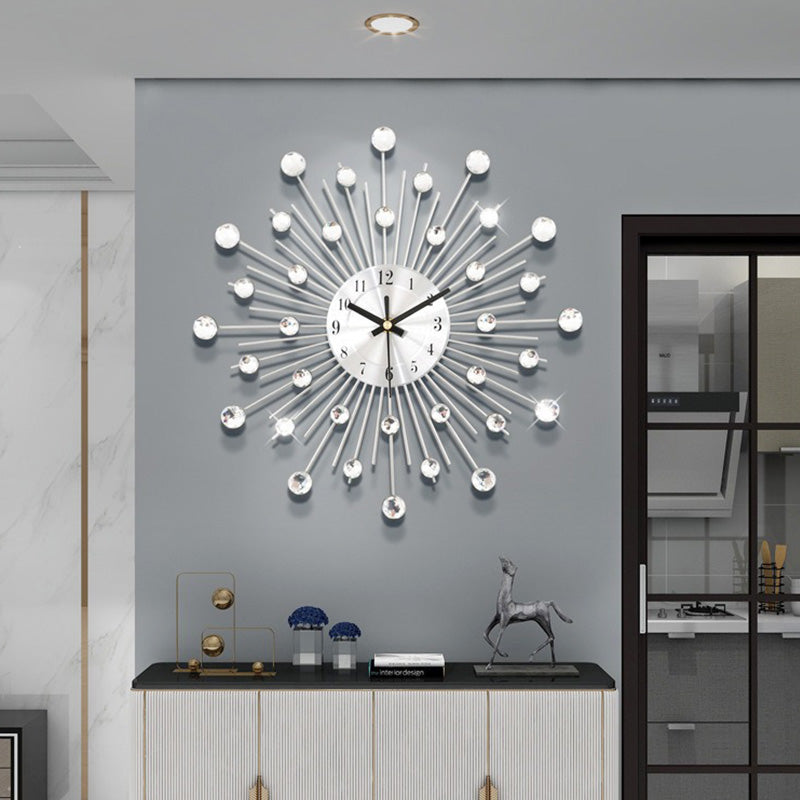 Horloge murale élégante en strass