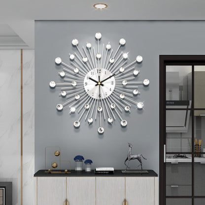 Horloge murale élégante en strass
