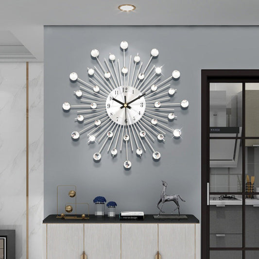 Horloge murale élégante en strass