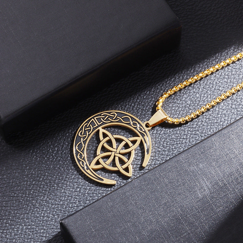 Collier pendentif lune celtique