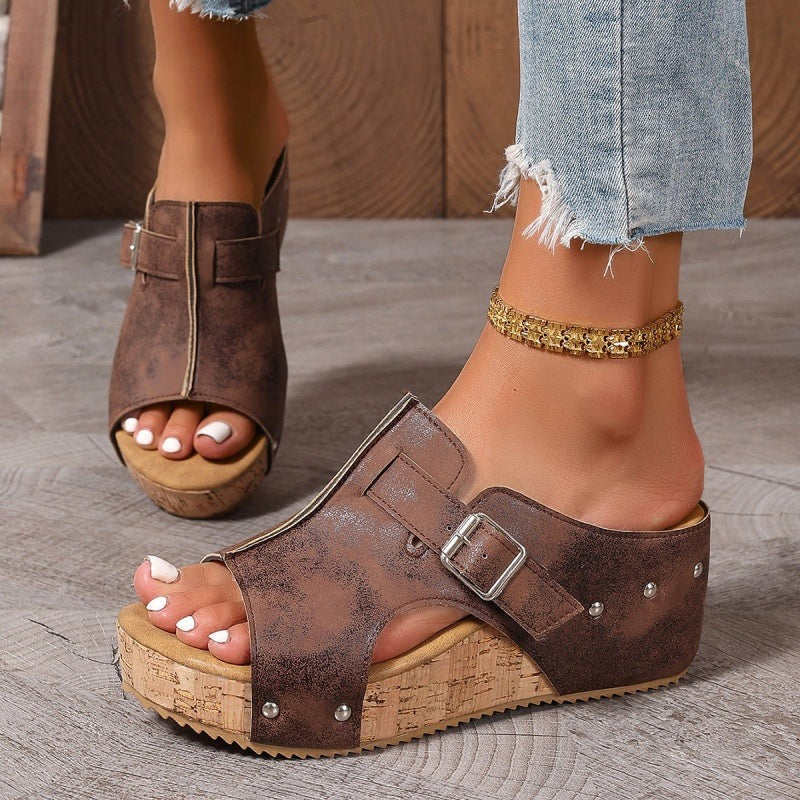 Mode féminine sandales à talons compensés Peep Toe avec plateforme