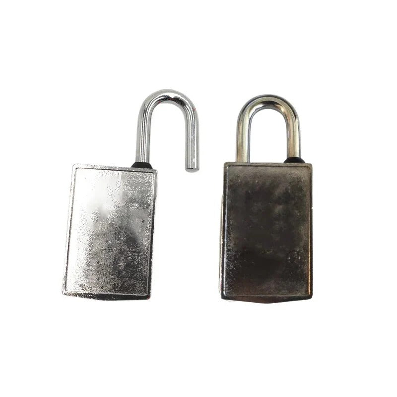 Cadenas magnétique étanche avec bande magnétique