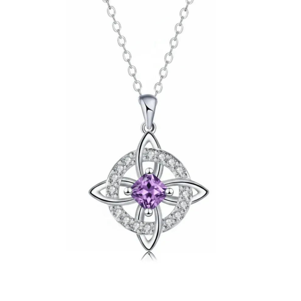 Collier avec nœud de sorcière et pierre de naissance