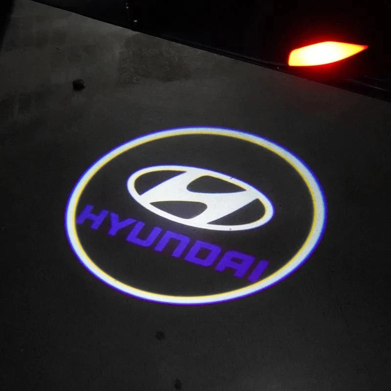 Projecteur de logo pour voiture – Illuminez votre entrée avec un logo élégant