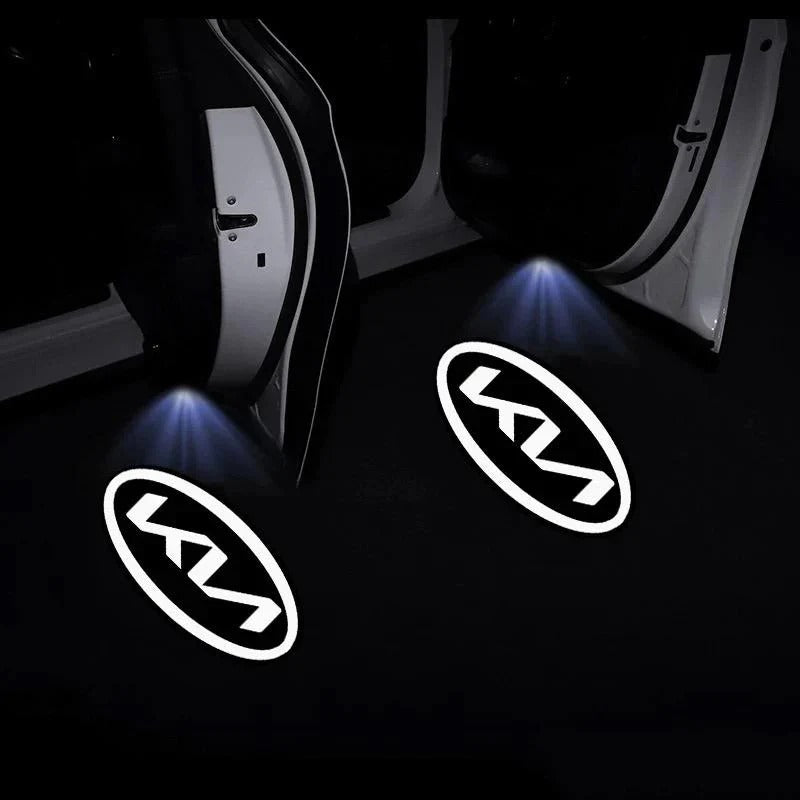 Projecteur de logo pour voiture – Illuminez votre entrée avec un logo élégant