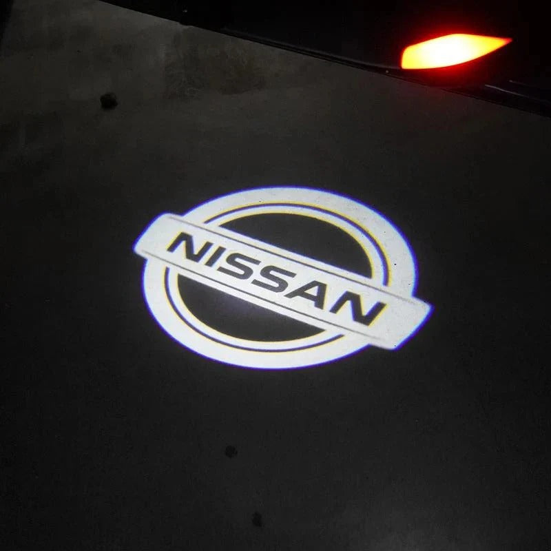 Projecteur de logo pour voiture – Illuminez votre entrée avec un logo élégant