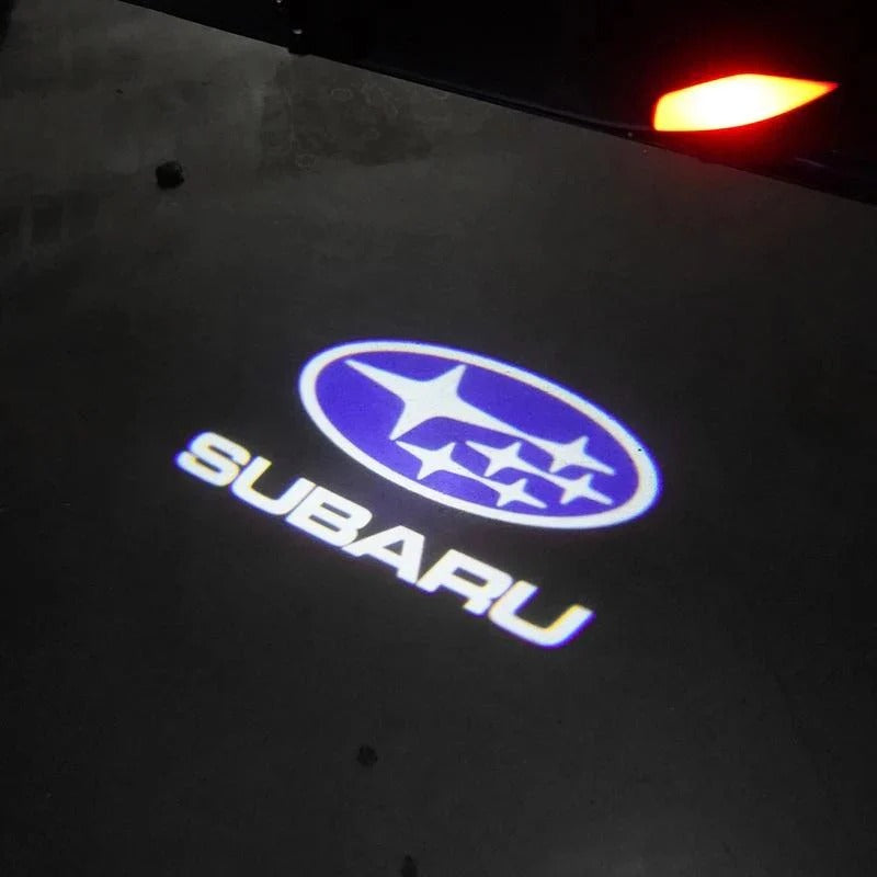 Projecteur de logo pour voiture – Illuminez votre entrée avec un logo élégant