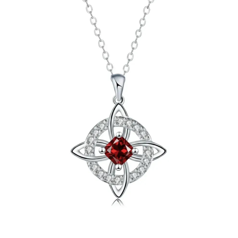 Collier avec nœud de sorcière et pierre de naissance