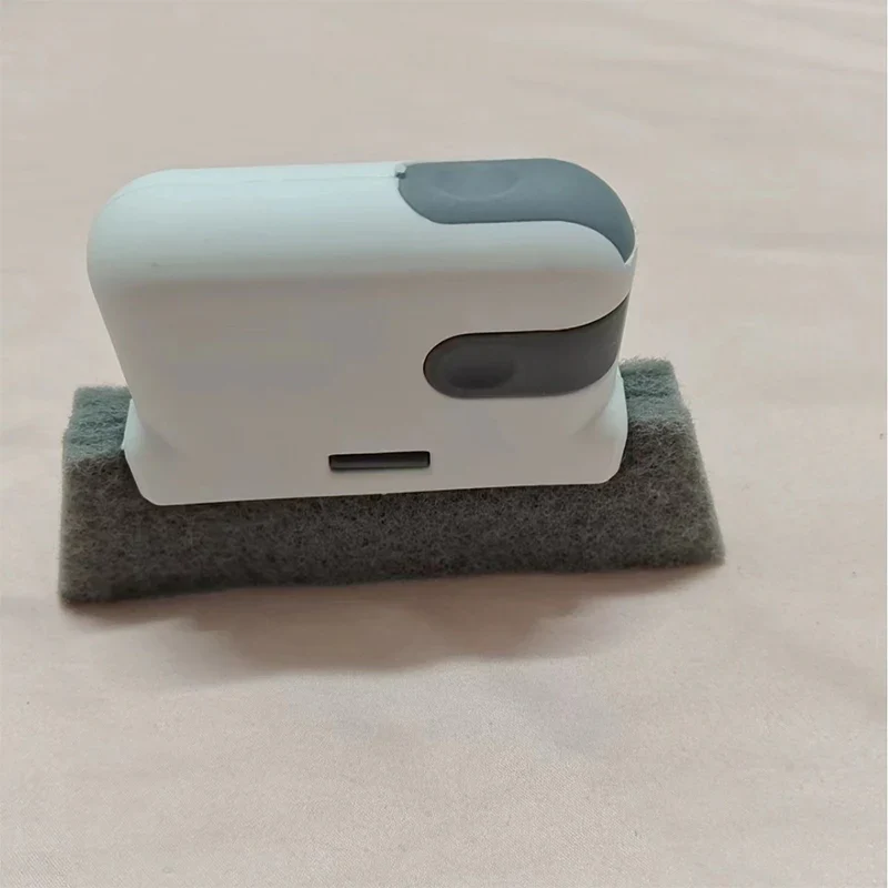 Nettoyeur multifonction 3 en 1 pour rails et interstices