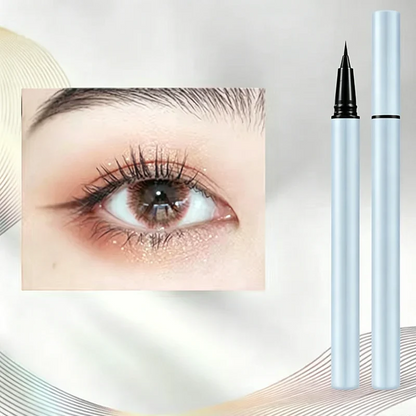 Eyeliner waterproof pour des lignes précises