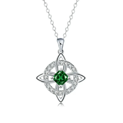 Collier avec nœud de sorcière et pierre de naissance