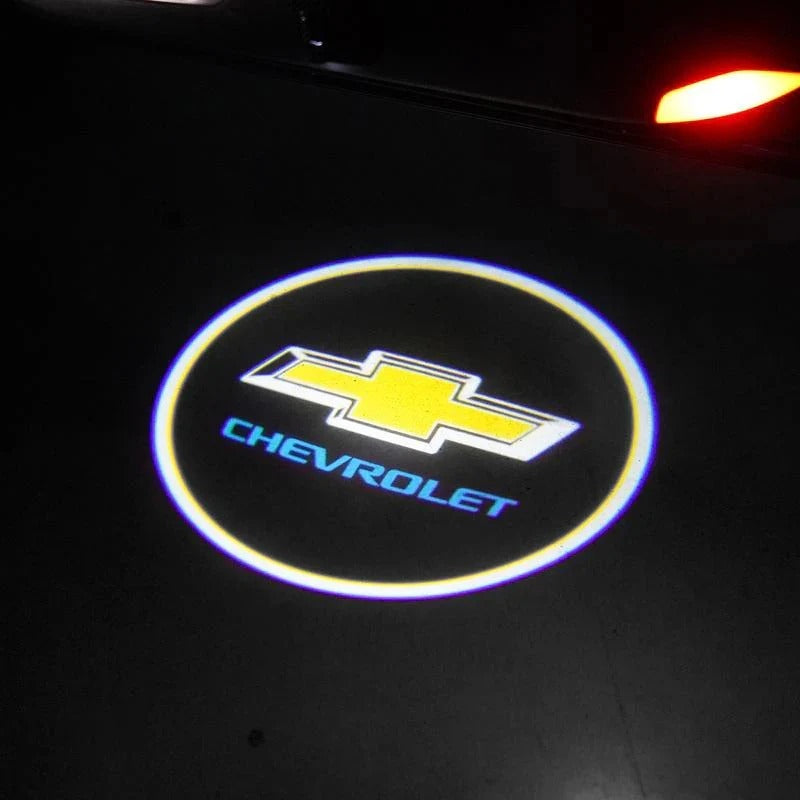 Projecteur de logo pour voiture – Illuminez votre entrée avec un logo élégant
